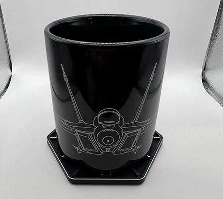 Isocoaster Stealth Black with regular mug.
